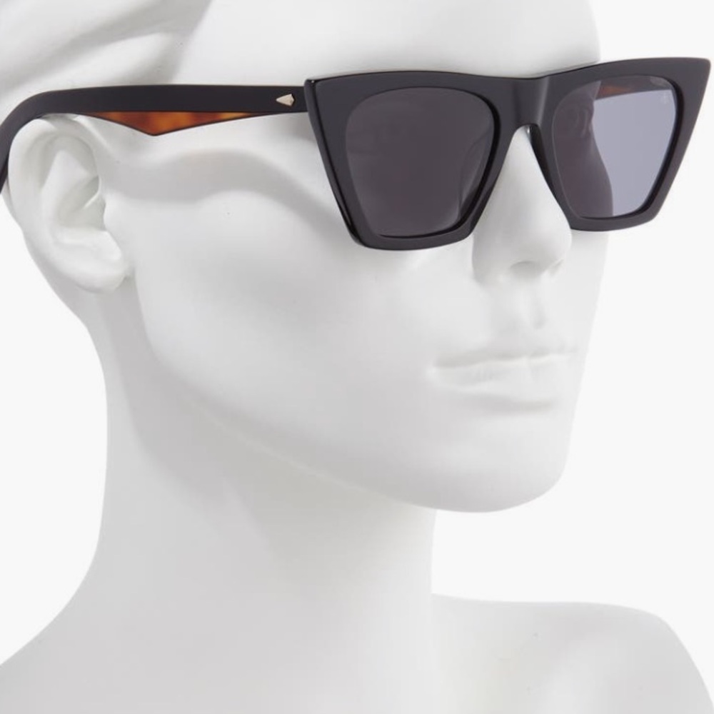 Rag & Bone Black and Tortoise Sunglasses - Picture 2 of 2